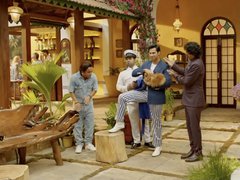 Coolie No 1 - Review